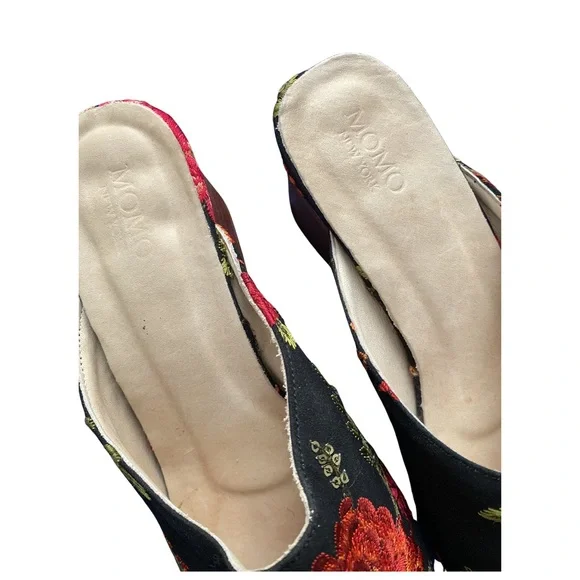 MOMO NEW YORK TAPESTRY EMBROIDERED HEELED MULES - Picture 2 of 4